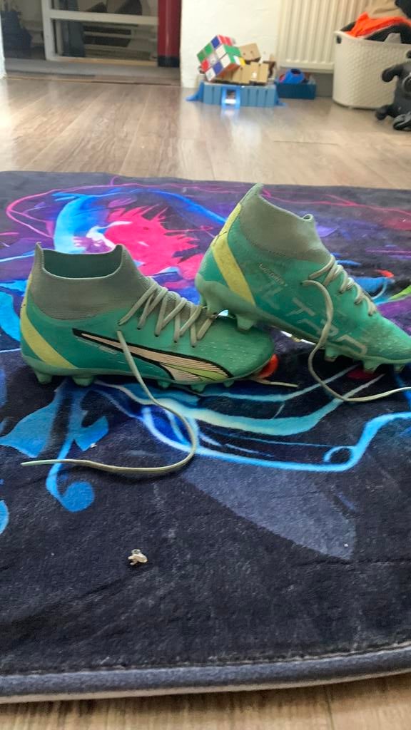 Voetbalschoenen puma ultra maat 33, Maat XS of kleiner, Ophalen, Zo goed als nieuw, Schoenen