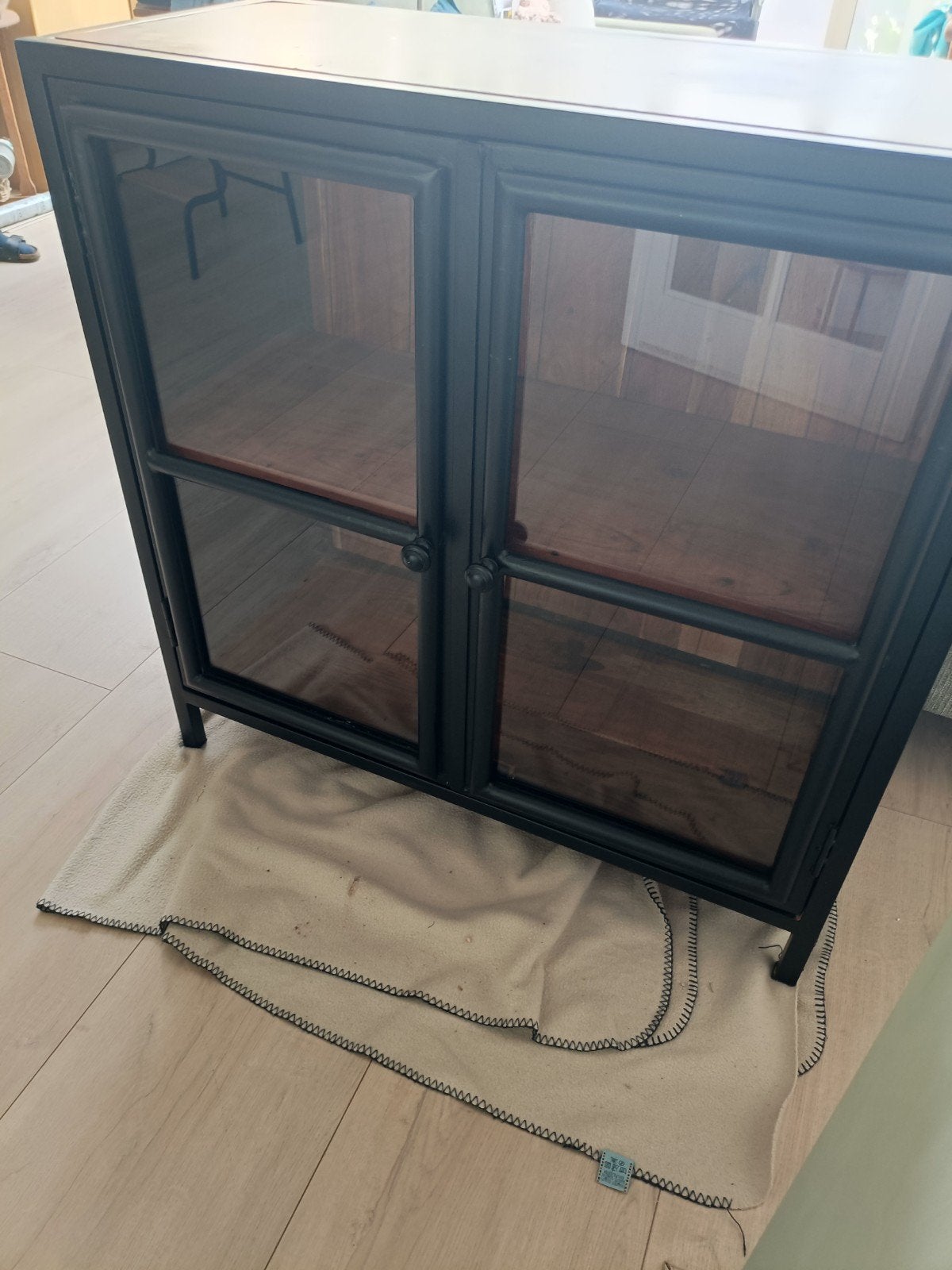 VITRINEKAST, METAAL MET GLAZEN DEURTJES, Huis en Inrichting, Kasten | Vitrinekasten, Ophalen, Met deur(en), 50 tot 100 cm, 150 tot 200 cm