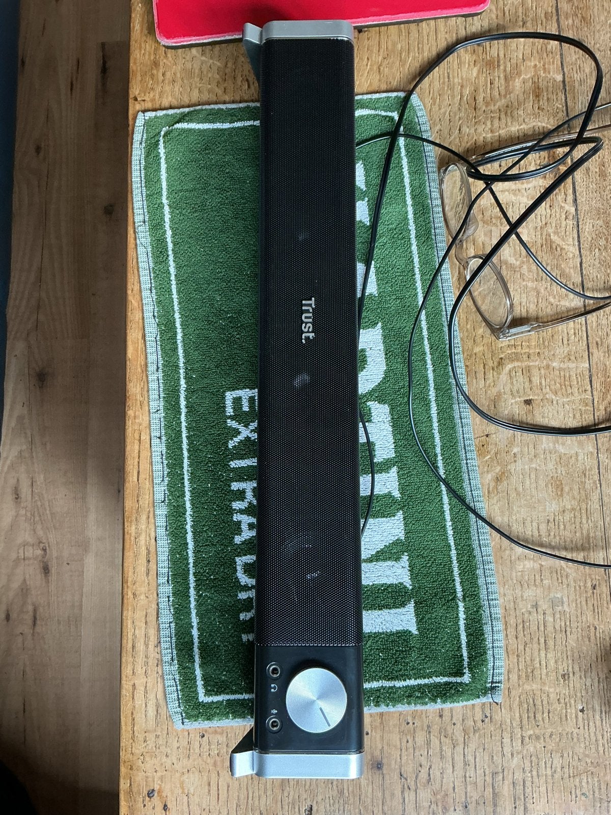 Trust Asto Soundbar Zwart - Compact en Krachtig Geluid, Computers en Software, Pc speakers, Ophalen of Verzenden, Zo goed als nieuw