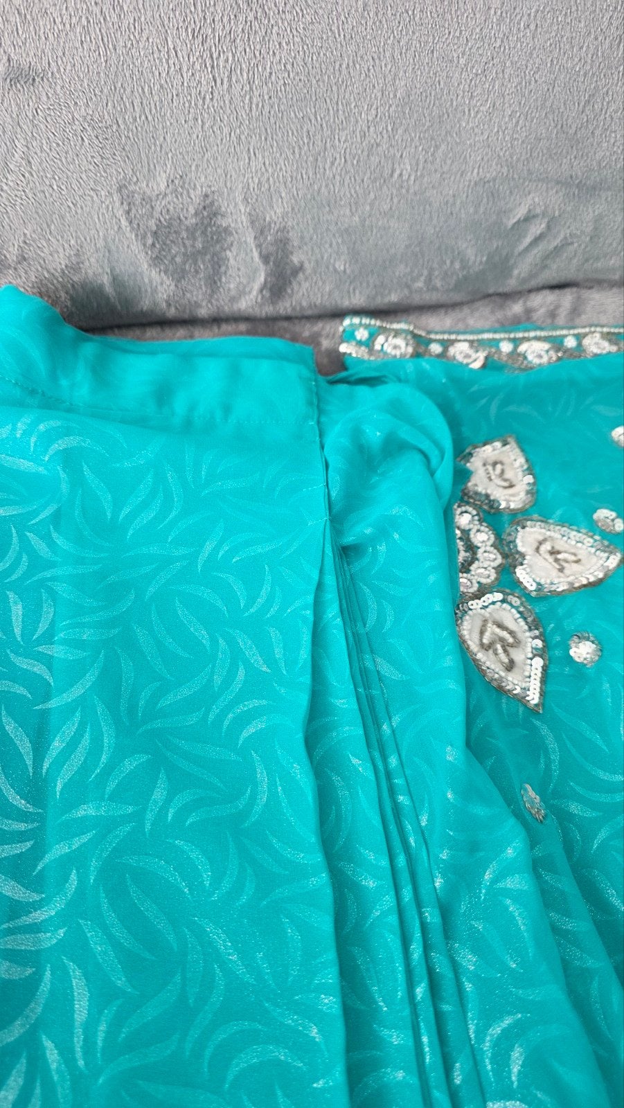 Mooie sari met blouse, maat 42/44, zilveren/witte bewerking, Kleding | Dames, Ophalen of Verzenden, Zo goed als nieuw, Maat 42/44 (L)