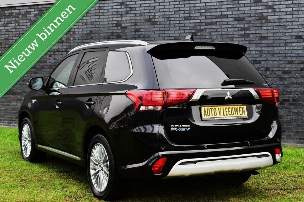 Mitsubishi Outlander 2.4 PHEV Diamand Edition LEDER VOL! 360, Auto's, Automaat, Euro 6, 4 cilinders, Zwart