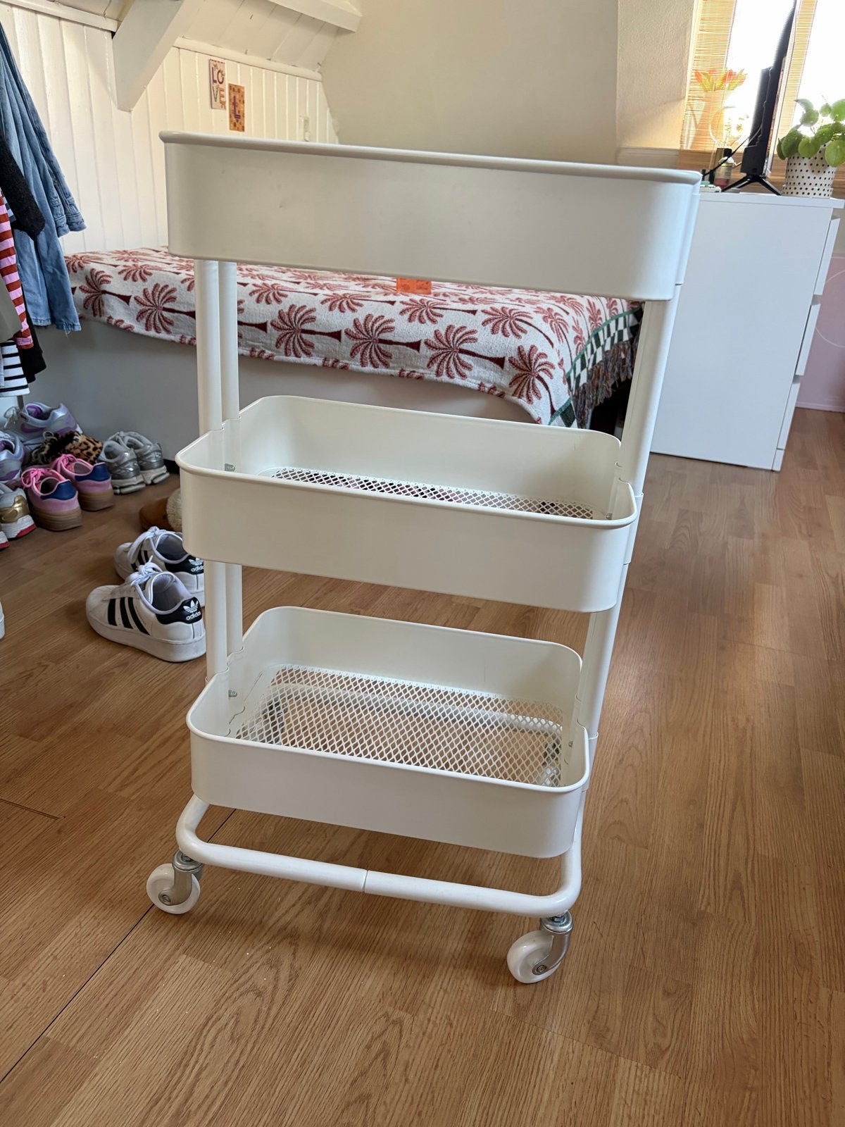 Witte roltafel met 3 etages - IKEA RÅSKOG, Ophalen of Verzenden, Gebruikt