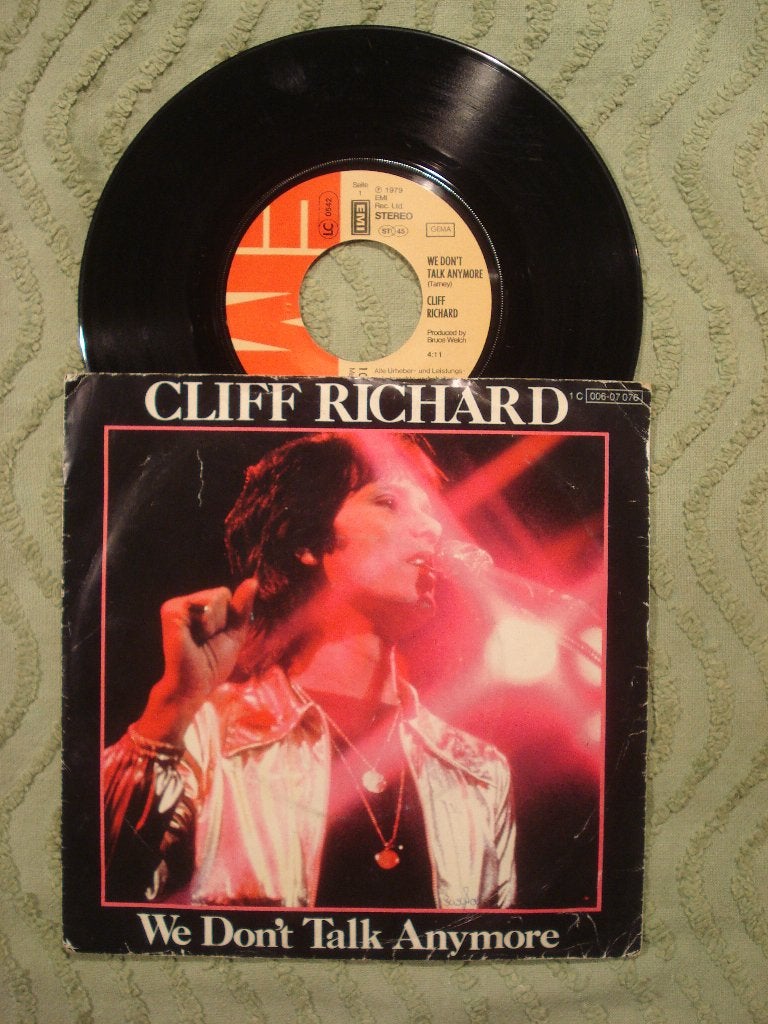 Cliff Richard 7" Vinyl Single: ‘We don’t talk anymore’ (D), Cd's en Dvd's, Ophalen of Verzenden, Gebruikt, 7 inch, Pop