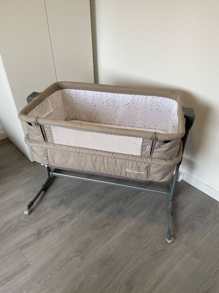 Co-sleeper bassinet for baby, Kinderen en Baby's, Ophalen, Zo goed als nieuw, Ledikant