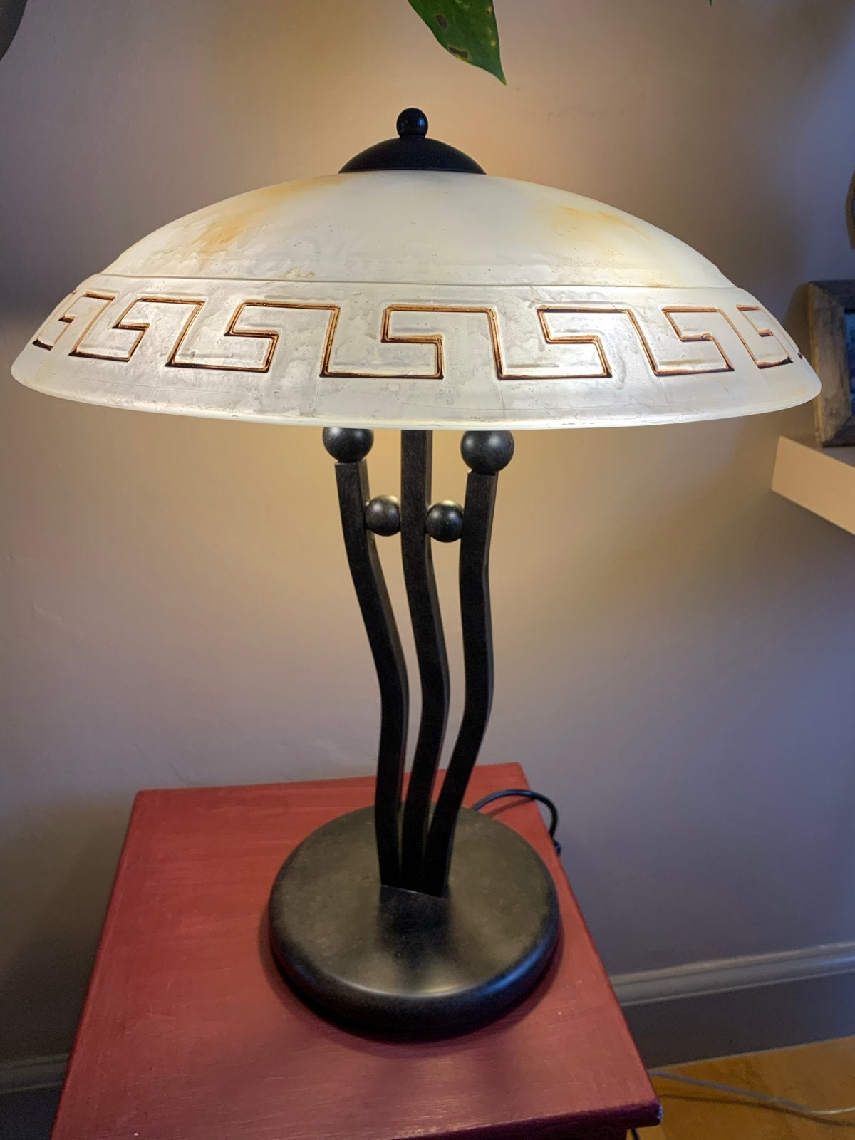 Vintage Tafellamp met Grieks Patroon - Metaal en Glas, Ophalen, Gebruikt, Vintage, E27 (groot)
