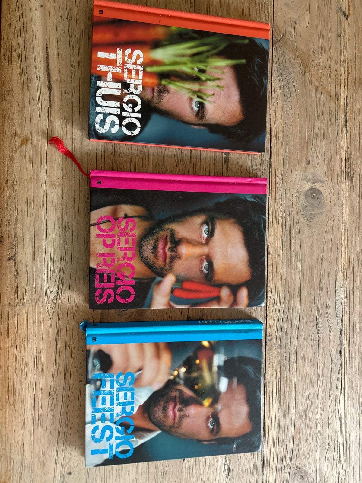 Sergio Herman Kookboeken: Thuis, Op Reis, Feest (3-delige se, Boeken, Kookboeken, Ophalen of Verzenden, Gelezen, Europa, Hoofdgerechten