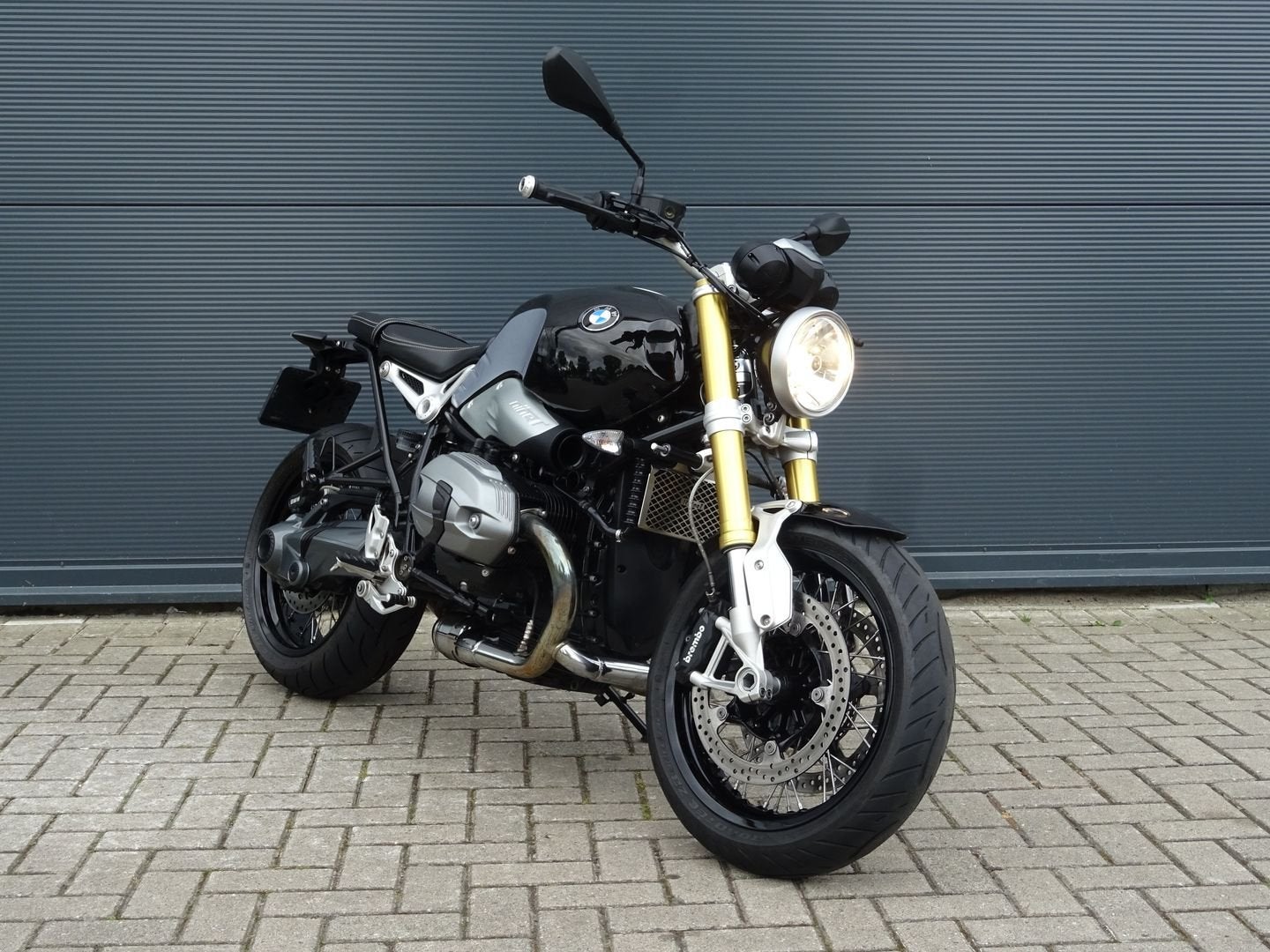 BMW R NINE T 2015 RnineT AKRAPOVIC zwart ZGAN, Motoren, 2 cilinders, Motorrijbewijs A, Bedrijf, Meer dan 35 kW