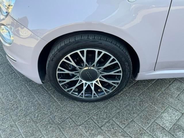 Fiat 500 1.0 Hybrid Star *carplay *climate *navi *cruise, Auto's, Voorwielaandrijving, Lichtsensor, Gebruikt, Zwart