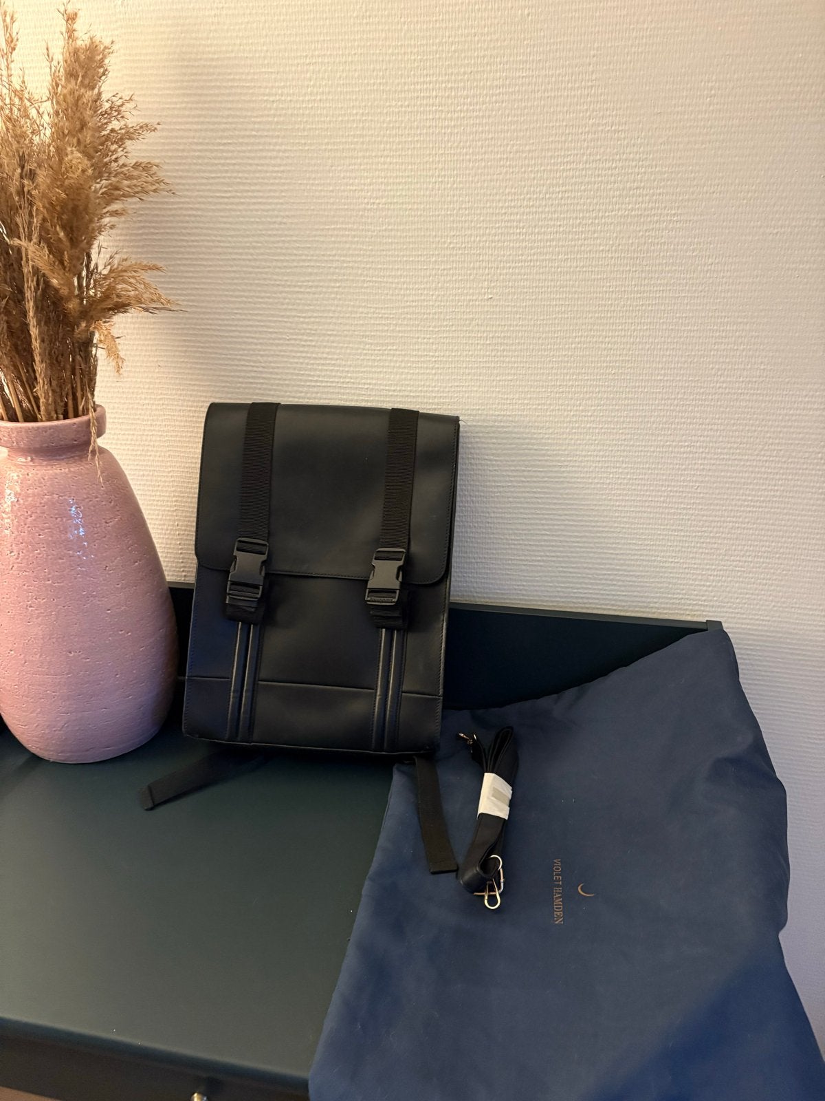 Zwarte Lerenlook Rugtas Unisex met Laptopvak - Zign, Sieraden, Tassen en Uiterlijk, Tassen | Rugtassen, Gebruikt, 25 tot 40 cm