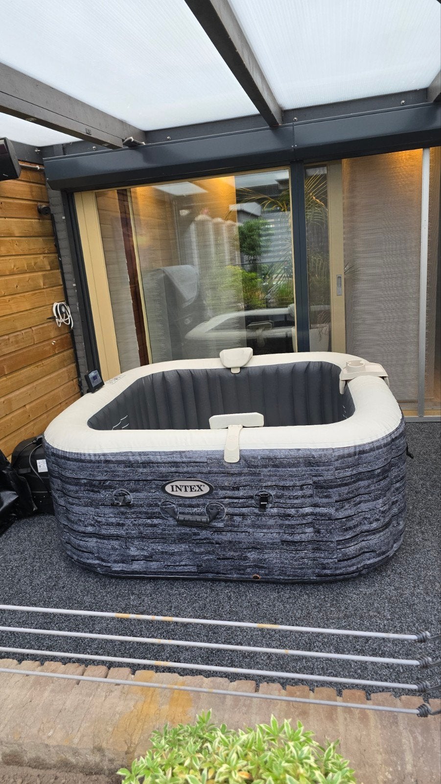 Intex Pure Spa jacuzzi met accessoires en uitwasbare filters, Tuin en Terras, Bubbelbaden en Hottubs, Ophalen, Gebruikt, Filter