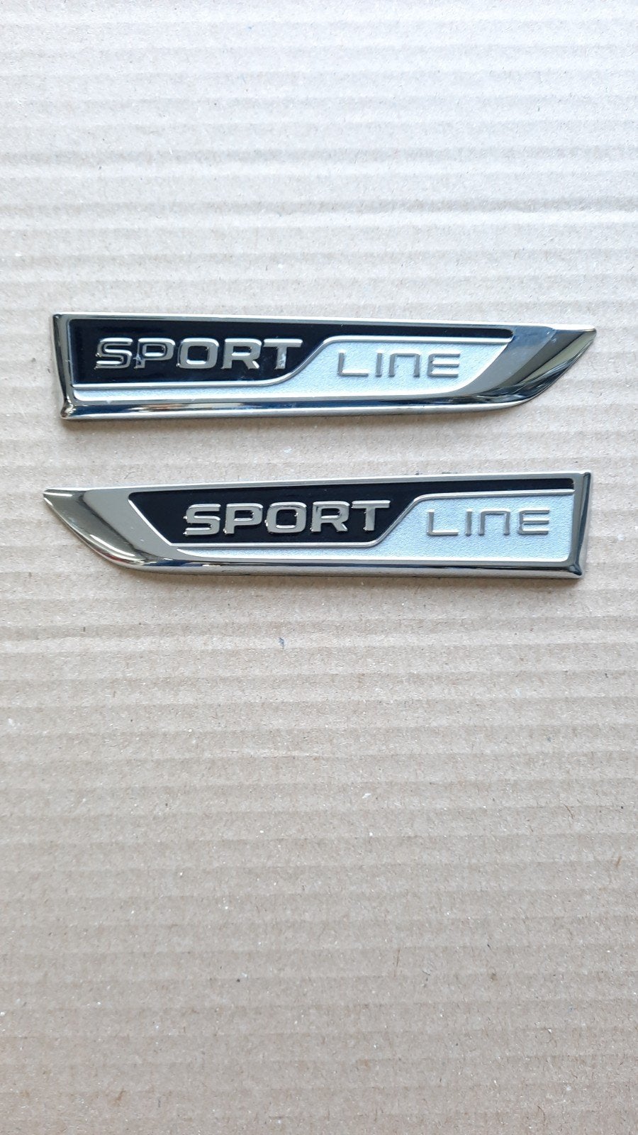 Sport Line emblemen Skoda Set van 2, Auto diversen, Ophalen of Verzenden