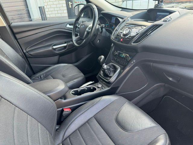 Ford Kuga 1.6 150pk Titanium X-Pack 169.000km Airco/ECC,Navi, Voorwielaandrijving, Euro 5, Gebruikt, Zwart