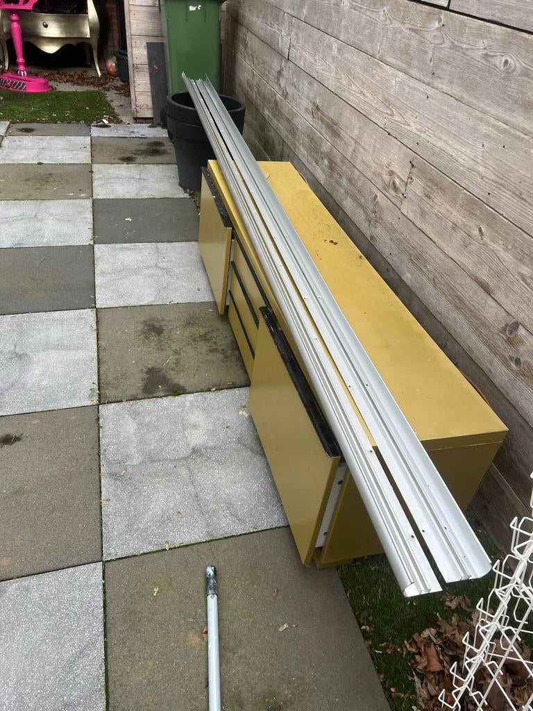 Gordijnrail met aluminium kap, Ophalen, Gebruikt, Modern strak, 200 cm of meer