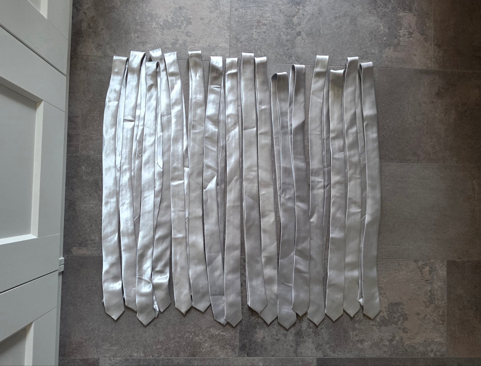 16x stropdas stropdassen zilver grijs, Ophalen of Verzenden, Zo goed als nieuw, Overige kleuren