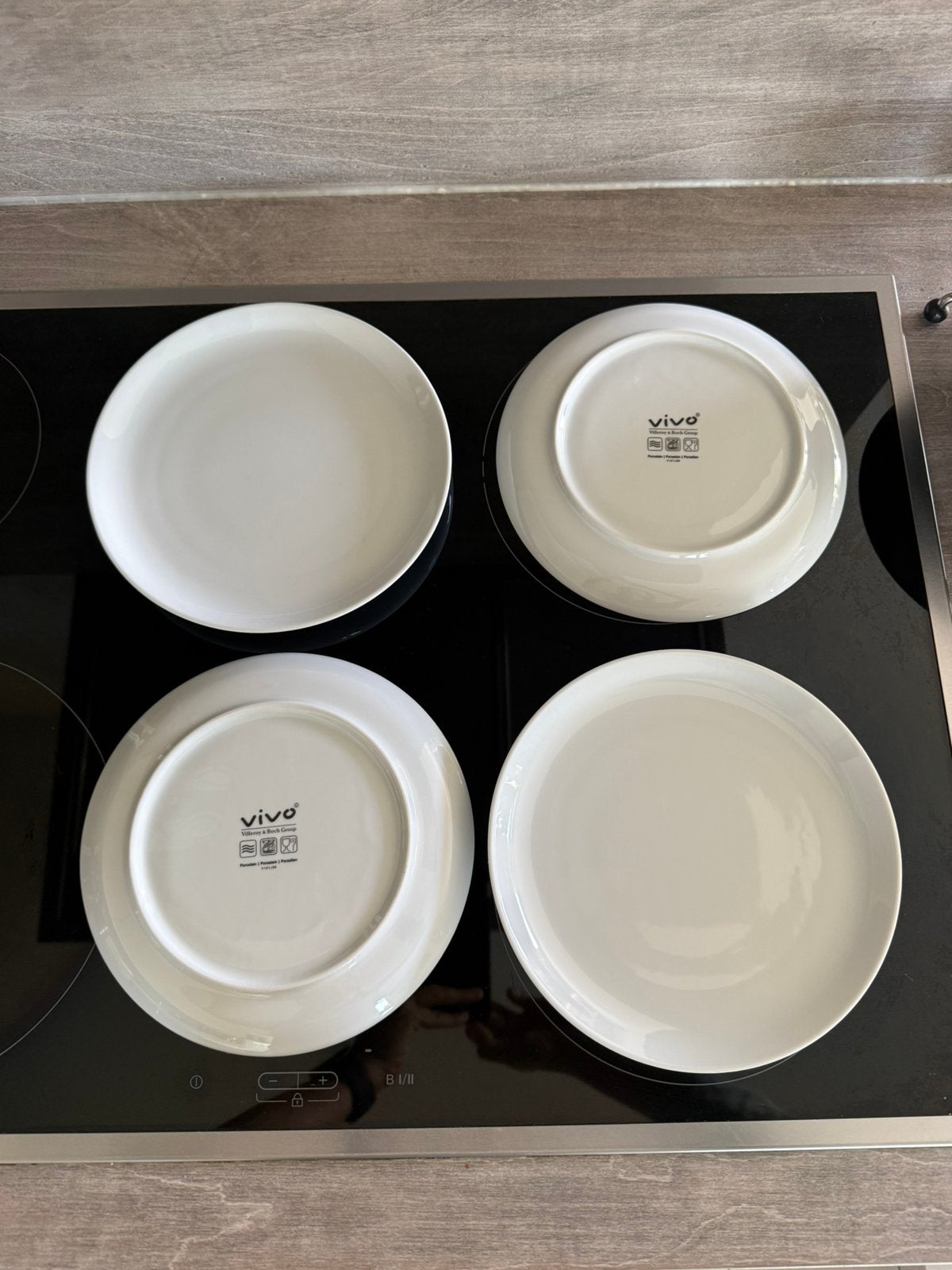 Ontbijtboord 4 stuks merk Vivo Villeroy & Boch zgan, Villeroy & Boch, Ophalen of Verzenden, Zo goed als nieuw, Bord(en)