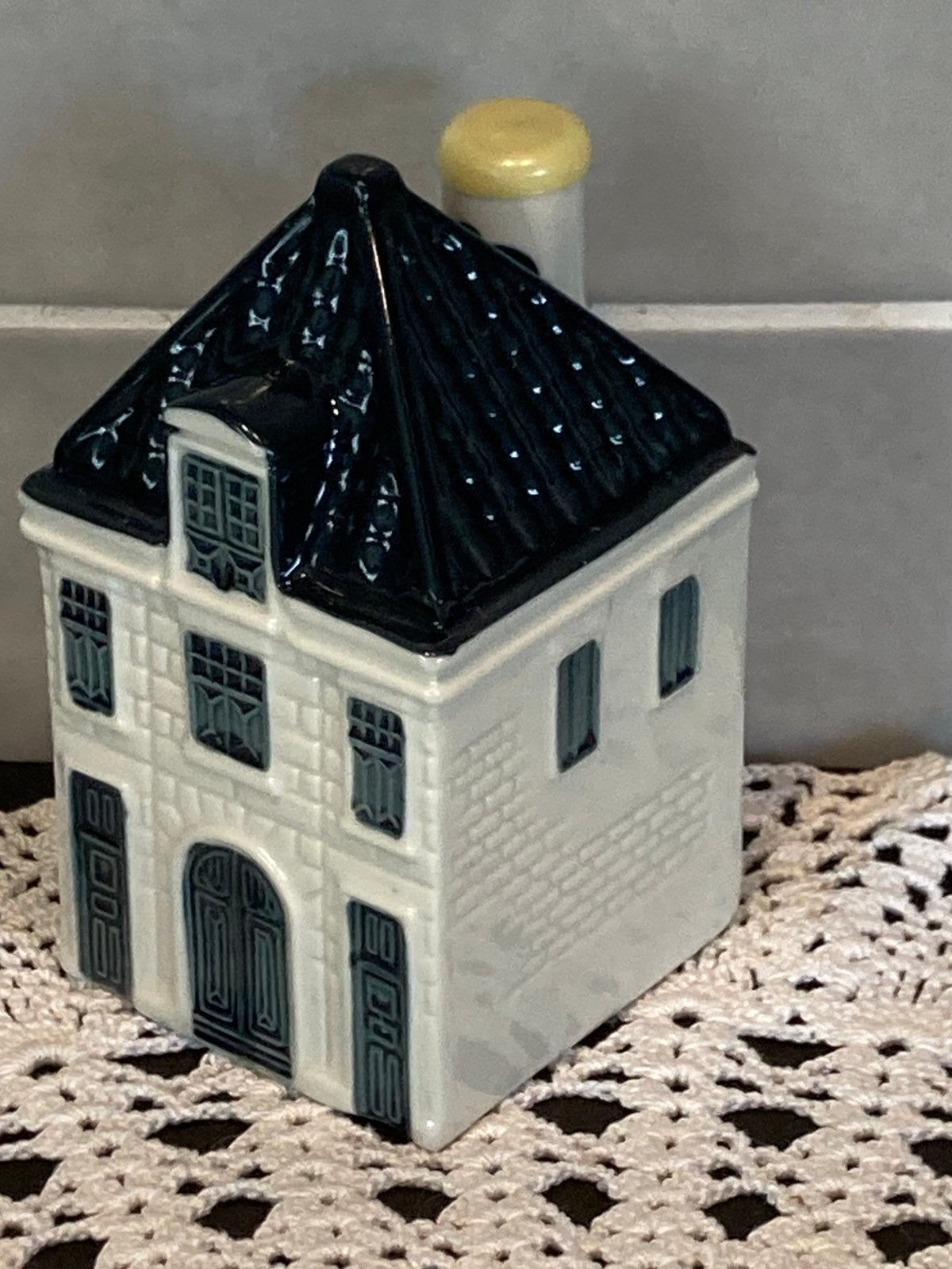 KLM huisje nummer 64 (260526s), Ophalen of Verzenden, Zo goed als nieuw