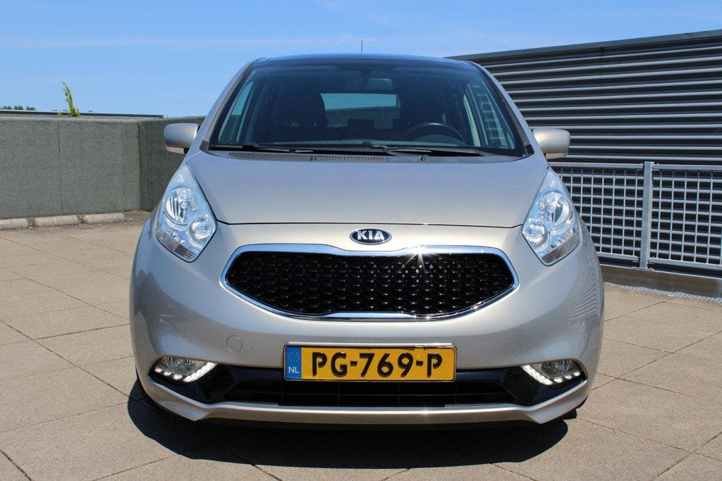 Kia Venga 1.4 CVVT Summer Edition Trekhaak / schuifdak / 740, Auto's, Gebruikt, Euro 6, 4 cilinders, 1396 cc