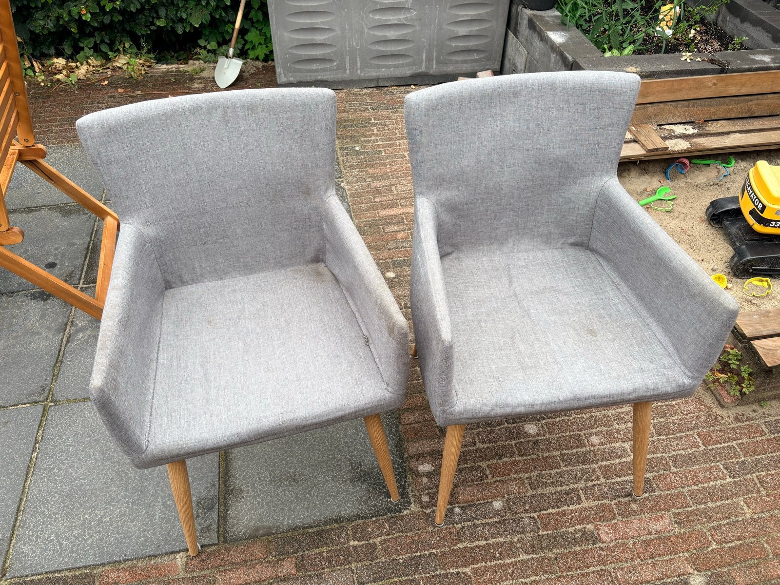 Twee grijze stoelen, Ophalen, Gebruikt, Twee, Grijs