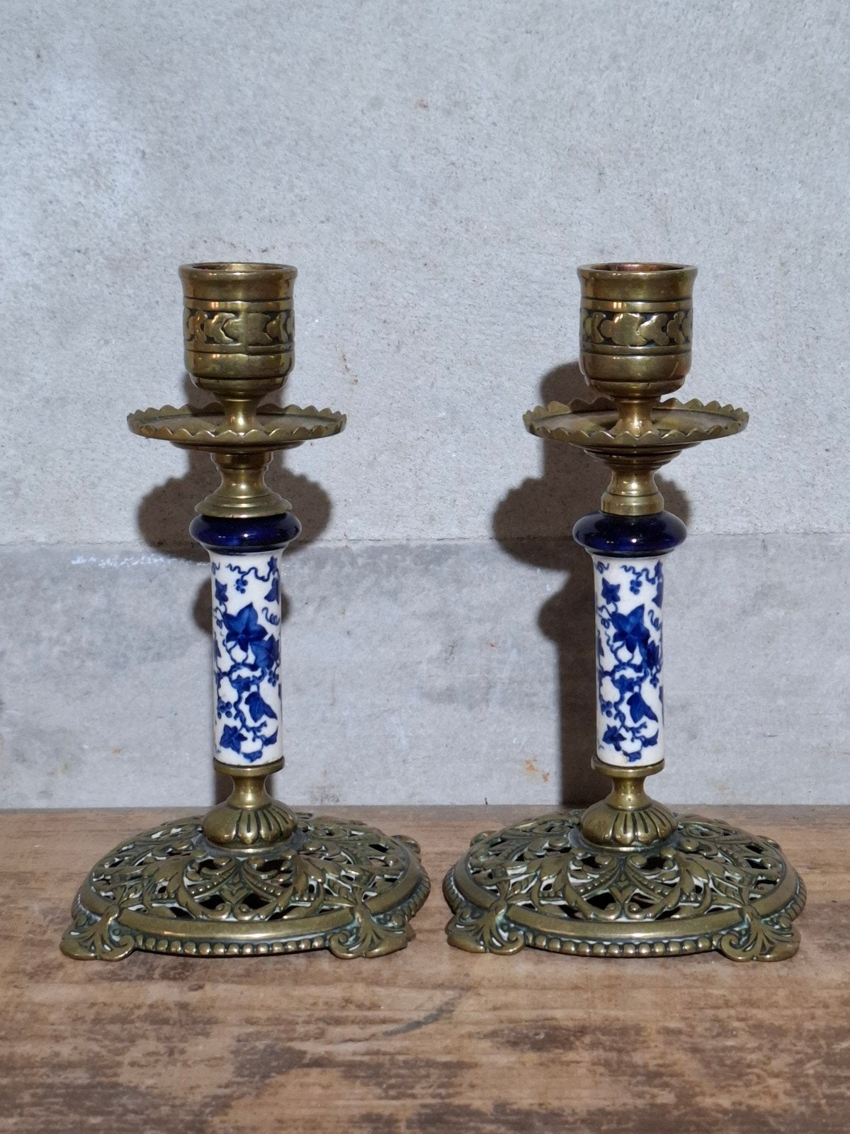 oude antieke engelse kandelaren set delfts blauw koperen, Antiek en Kunst, Ophalen of Verzenden, Koper of Brons