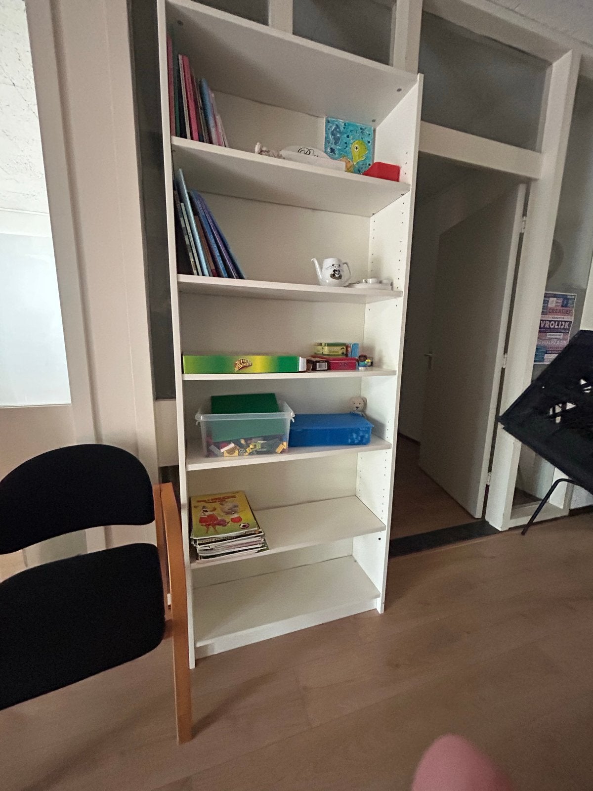 Witte Boekenkast met Verstelbare Planken, Ophalen, Met plank(en), Minder dan 50 cm, Gebruikt