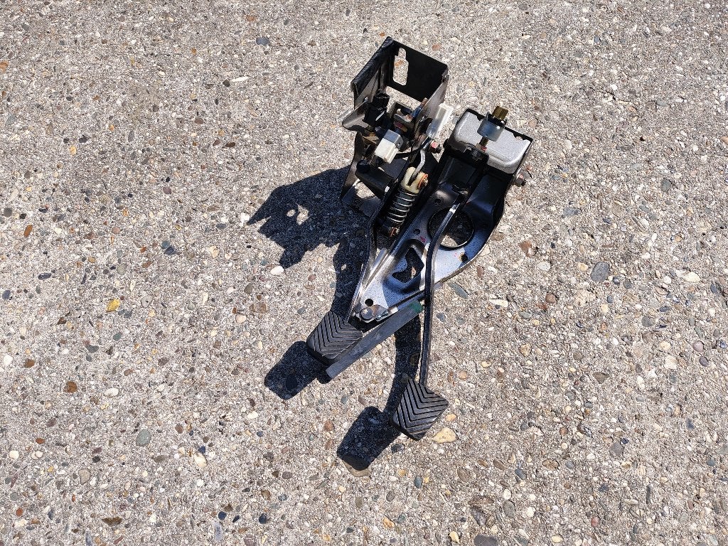 Pedalen / Set Mitsubishi 3000GT/ 3.0i (1991), Auto-onderdelen, Verzenden, Mitsubishi