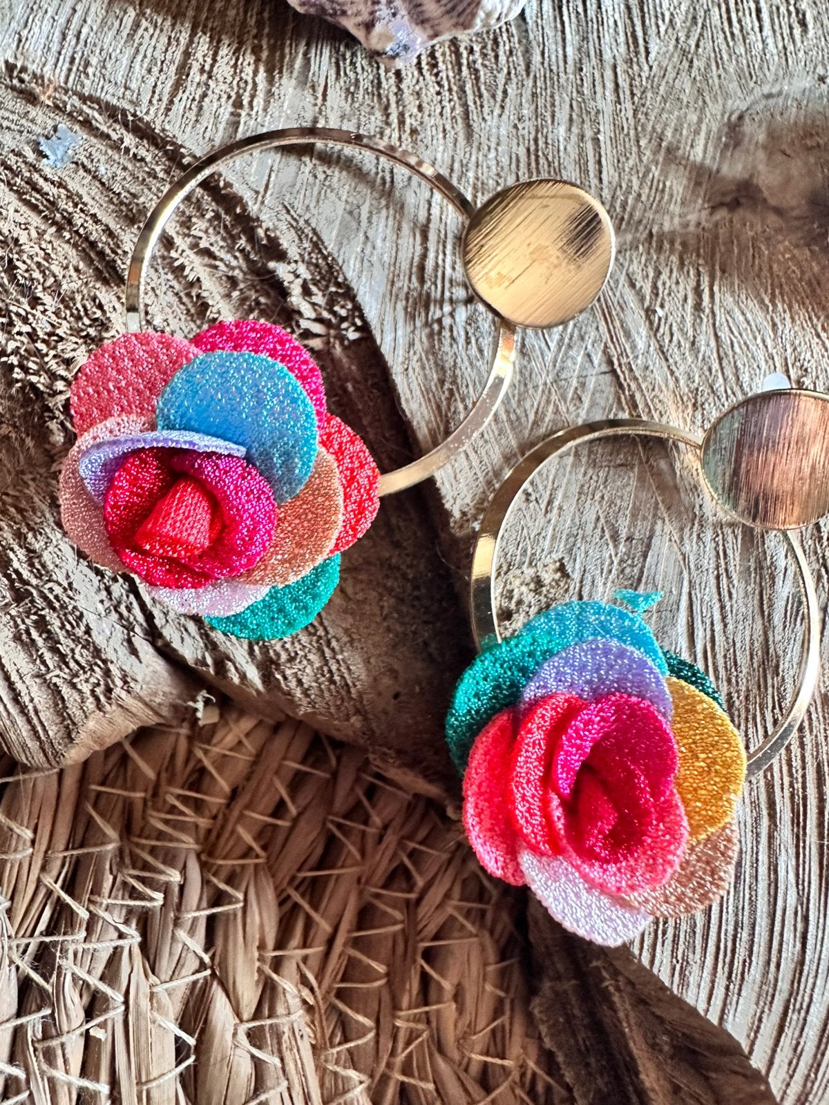 Boho oorbellen / bloemen / nieuw, Ophalen of Verzenden, Nieuw, Overige materialen