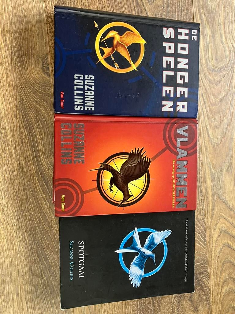 Hunger games - complete serie, Boeken, Ophalen of Verzenden, Gelezen
