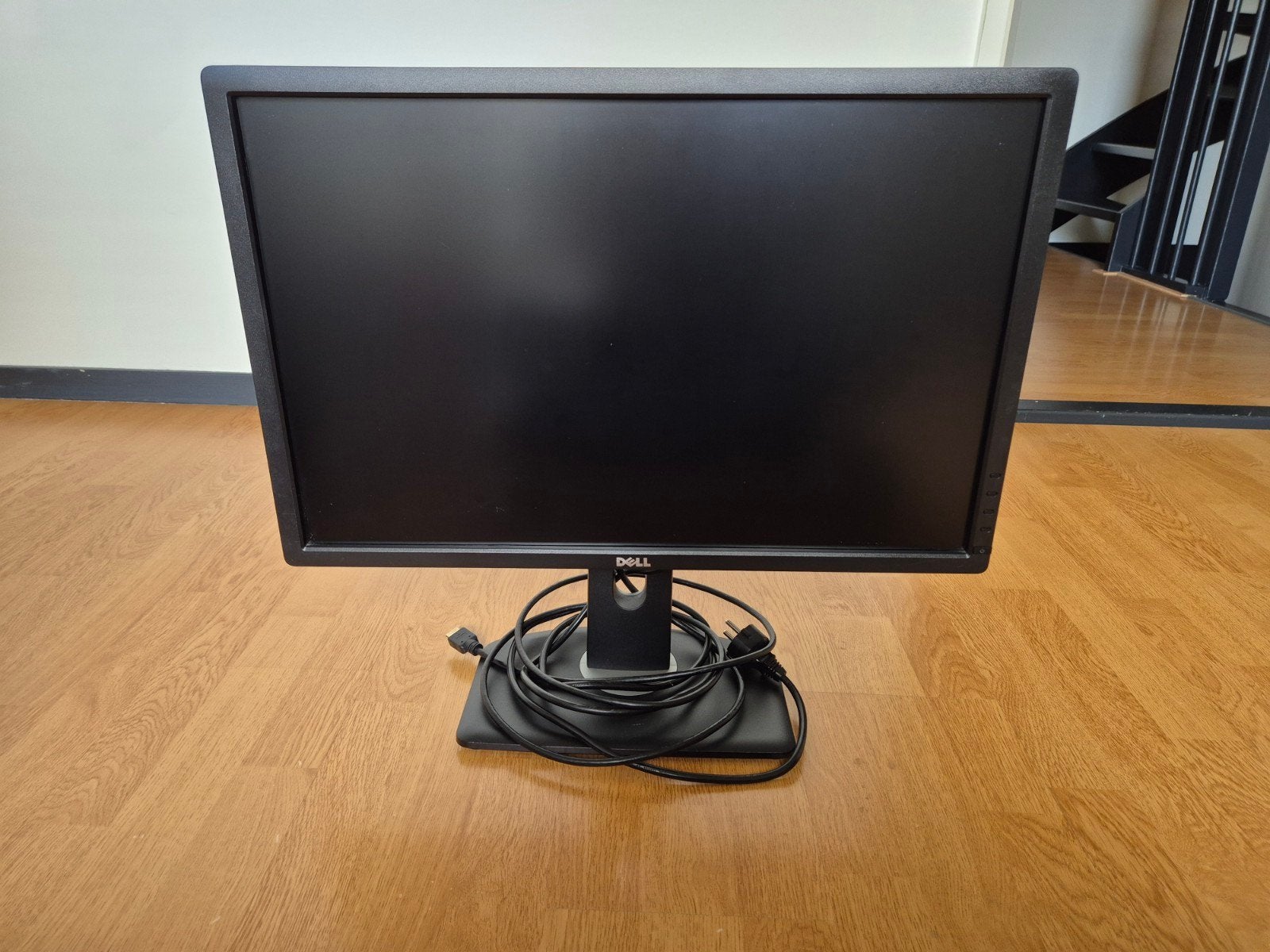 Dell LCD Monitor - 24 inch, Computers en Software, Ophalen, In hoogte verstelbaar, Full HD, Overige typen