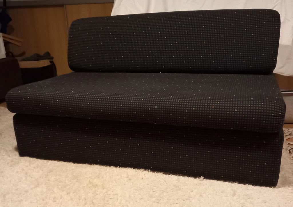 Compacte slaapbank / logeerbed met opbergruimte, Ophalen, Gebruikt, 140 cm, Twijfelaar