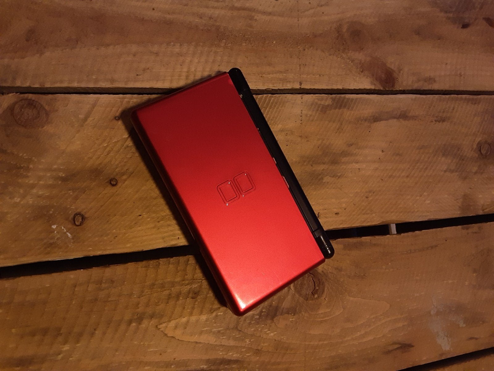 Nintendo DS Lite Zwart/ Rood met oplader, Ophalen, Gebruikt, Zwart, DS Lite