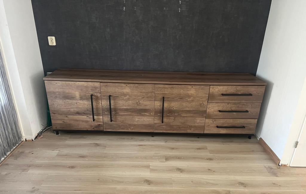 Dressoir van woonexpress, Ophalen, Gebruikt, Met deur(en), 200 cm of meer