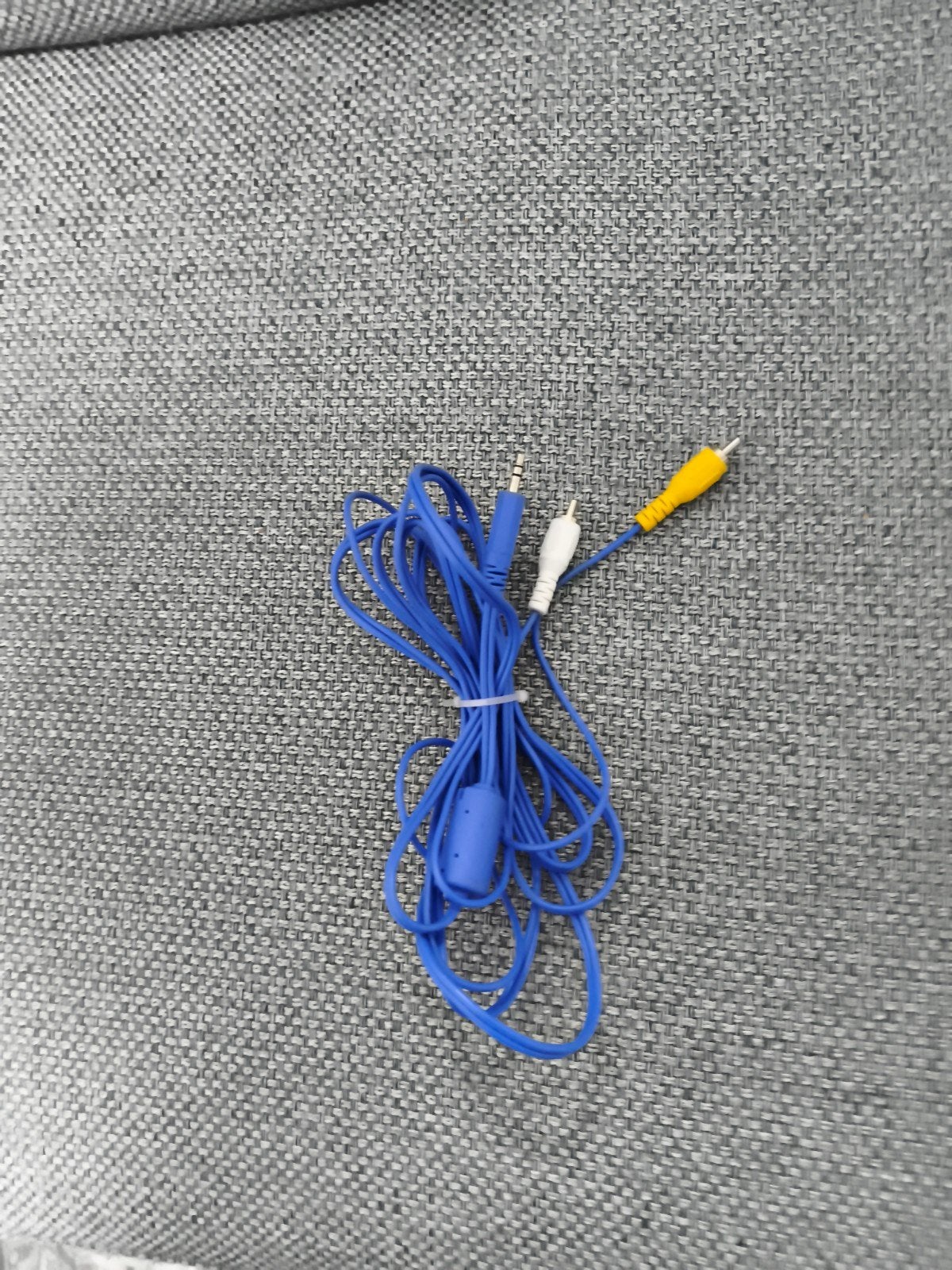 Audio kabel (3.5mm jack naar RCA), Ophalen of Verzenden, Gebruikt, Minder dan 2 meter, Overige kabels