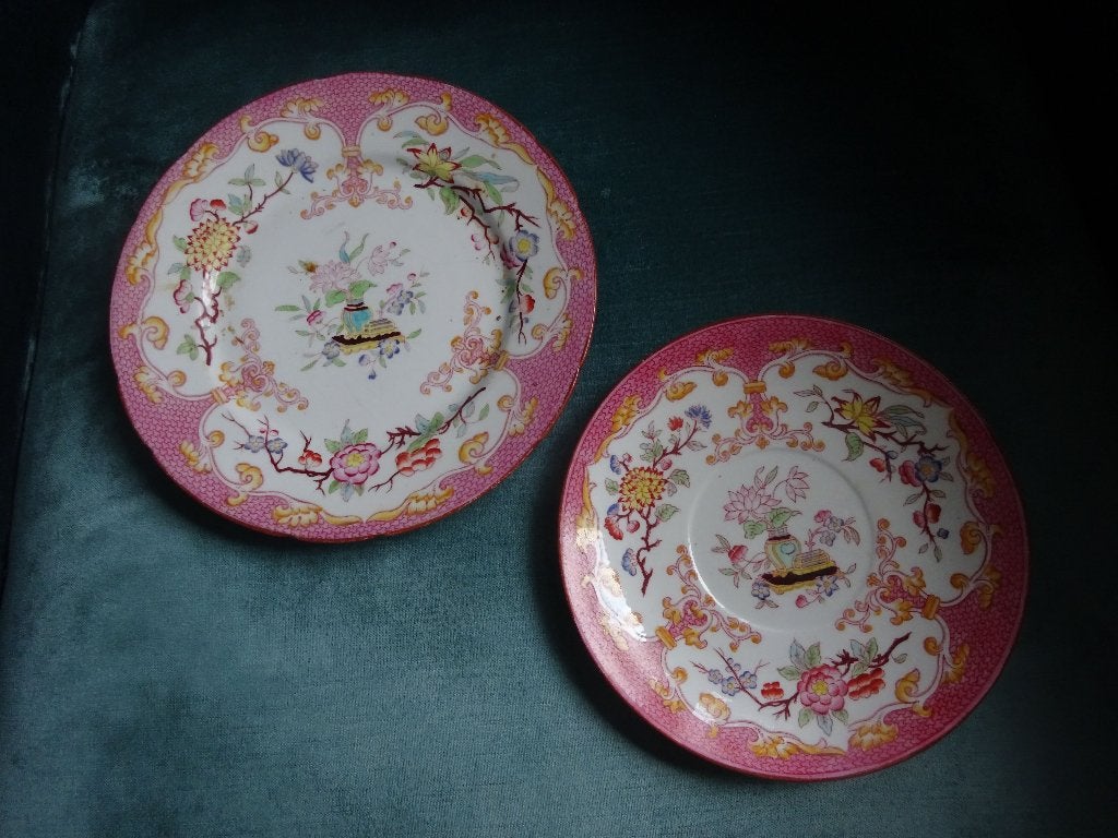 Twee Antieke Sarreguemines MINTON borden 40 en 23 Frankrijk, Ophalen of Verzenden