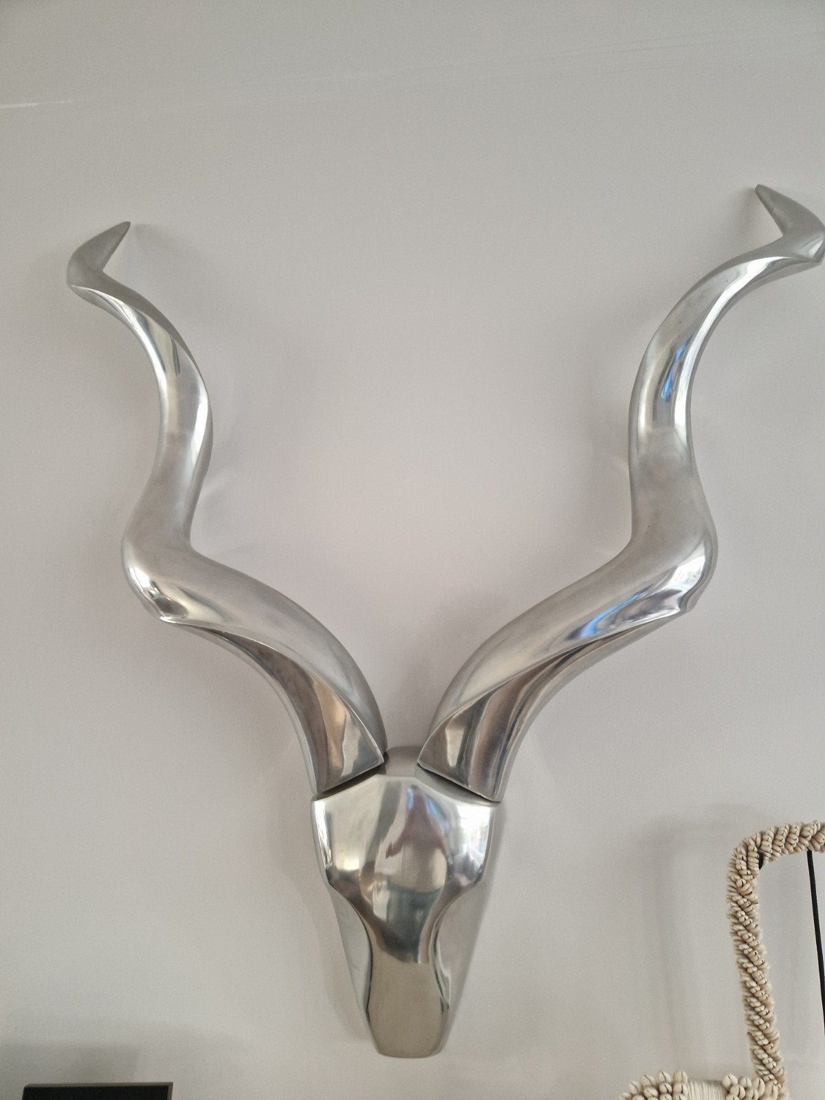 Modern aluminium gewei wanddecoratie, Ophalen of Verzenden, Zo goed als nieuw, Zilver, Metaal