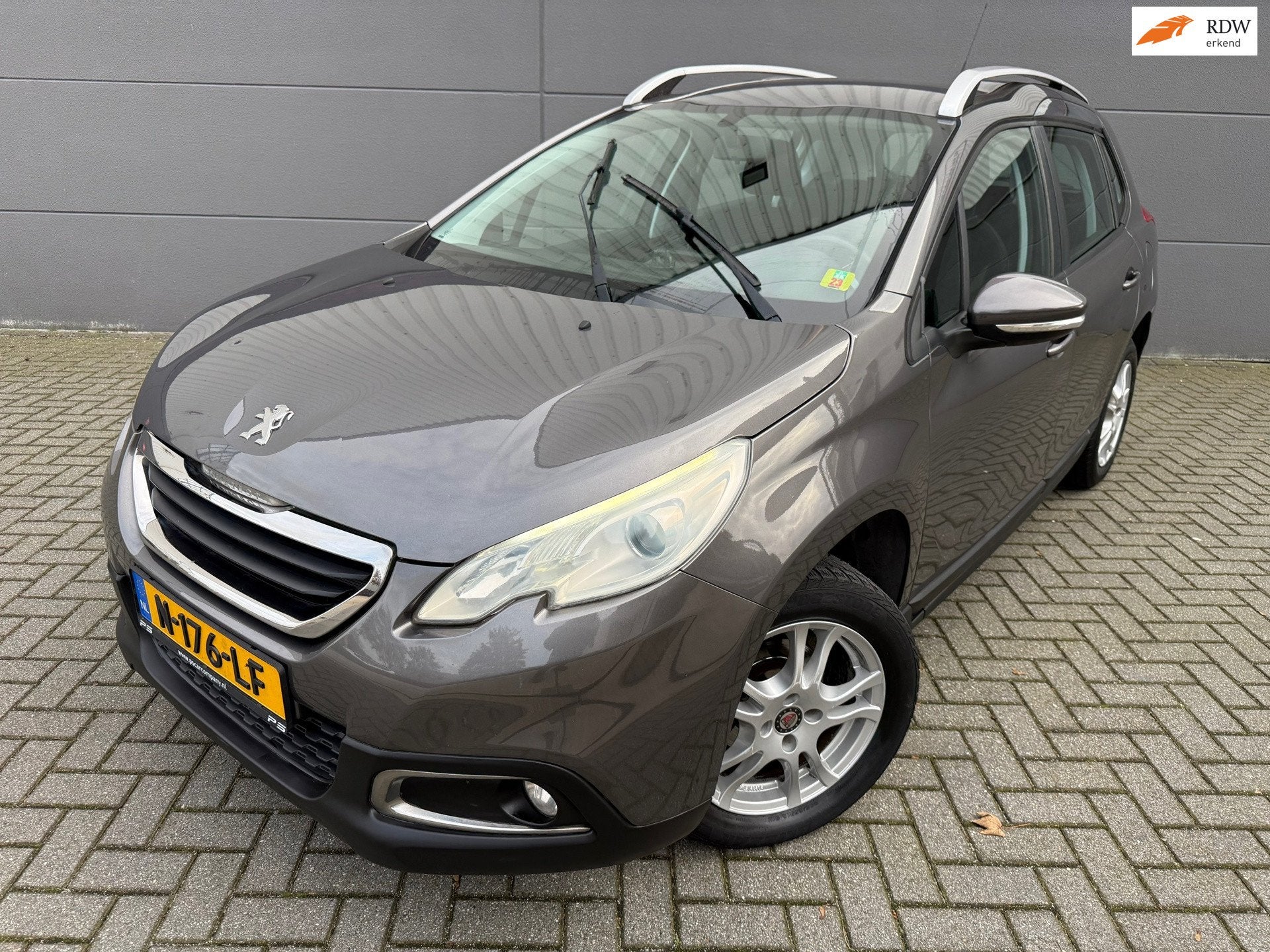 Peugeot 2008 1.2 VTi Active Pack Premium*AIRCO*APK*NAP*CRUIS, Voorwielaandrijving, Euro 5, 1199 cc, 82 pk