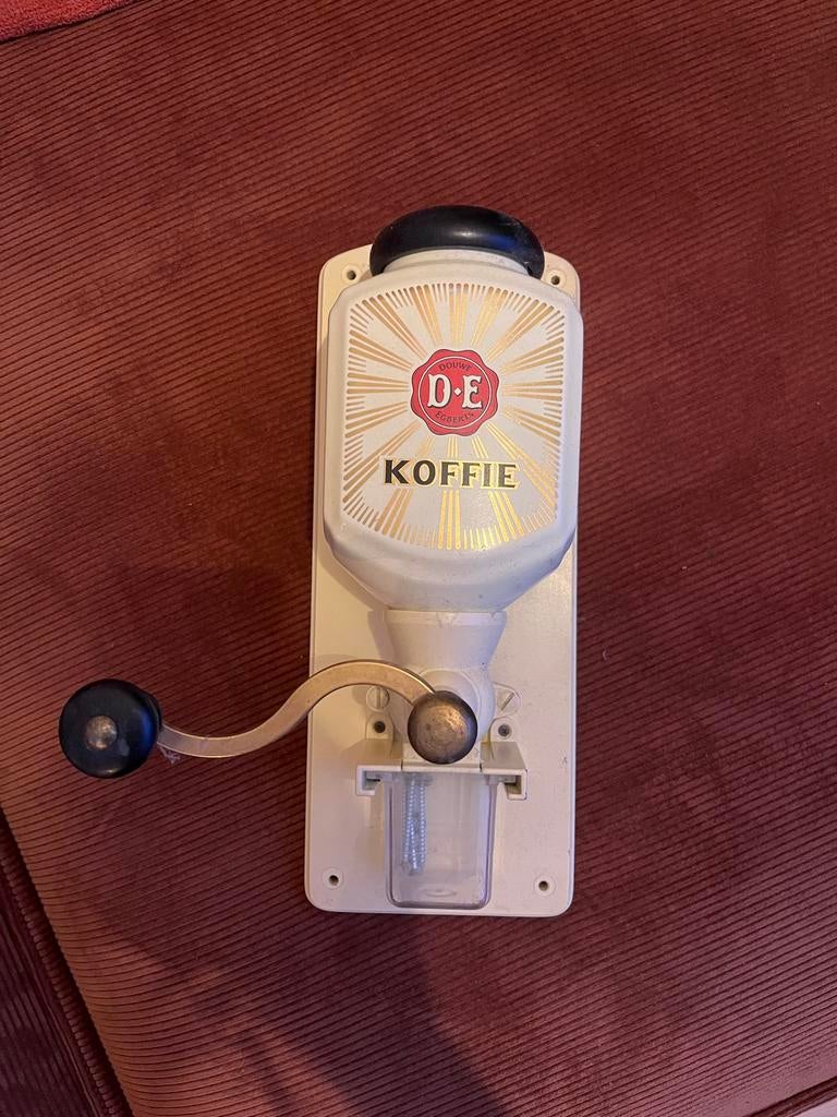 Antieke Douwe Egberts wandkoffiemolen (vintage), Antiek en Kunst, Antiek | Keukenbenodigdheden, Ophalen