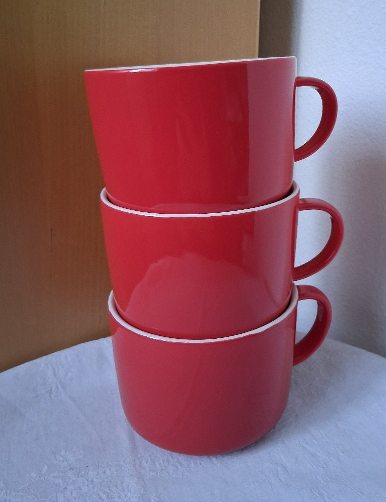 HEMA serviesdelen rood ceramic, Hema, Overige typen, Ophalen of Verzenden, Overige stijlen