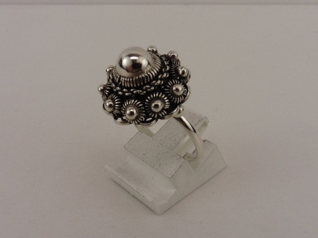 Zilveren ring Zeeuws                                    Z171, Gebruikt, ., Ophalen of Verzenden, Dame