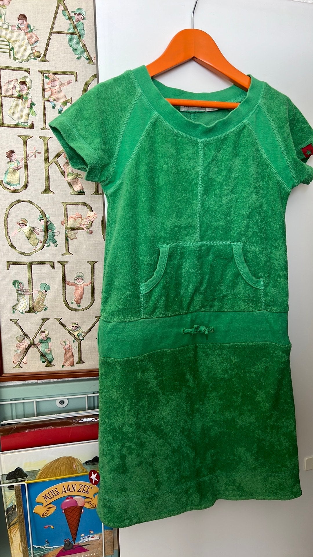 Kik kid jurk mt 128 valt small, Ophalen of Verzenden, Zo goed als nieuw, Meisje, Jurk of Rok