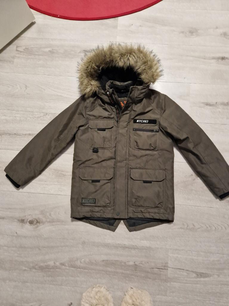 Winterjas maat 140, Ophalen of Verzenden, Zo goed als nieuw, Jongen, Jas