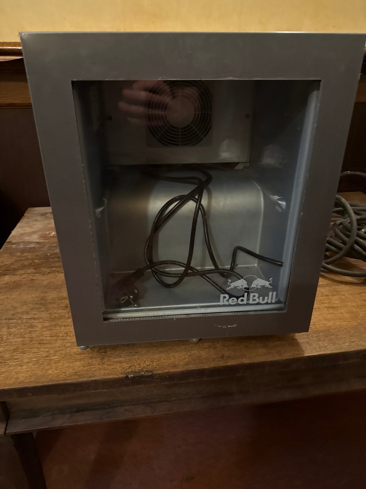 Red Bull Mini Koelkast - Compact en Stijlvol, Ophalen, Minder dan 75 liter, Zonder vriesvak, Gebruikt