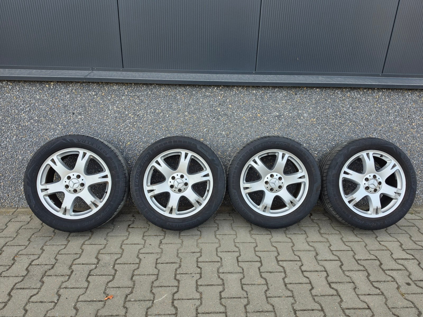 19 inch Mercedes ML W164 velgen + Vredestein zomerbanden (DO, Gebruikt, 255 mm, Banden en Velgen, Terreinwagen