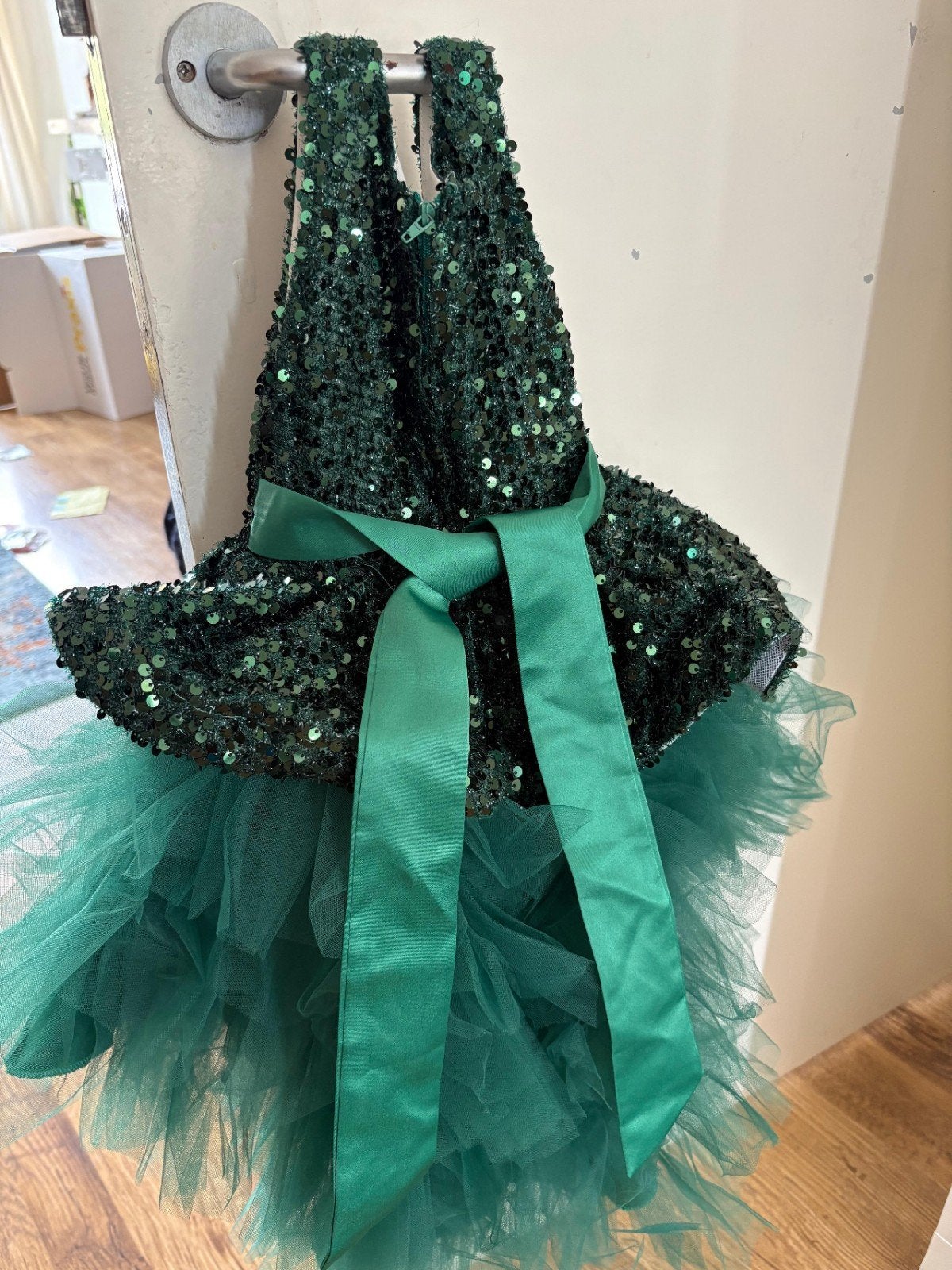 Prachtige groene pailletten jurk voor Meisjes, Kinderen en Baby's, Ophalen, Zo goed als nieuw, Onbekend, Meisje