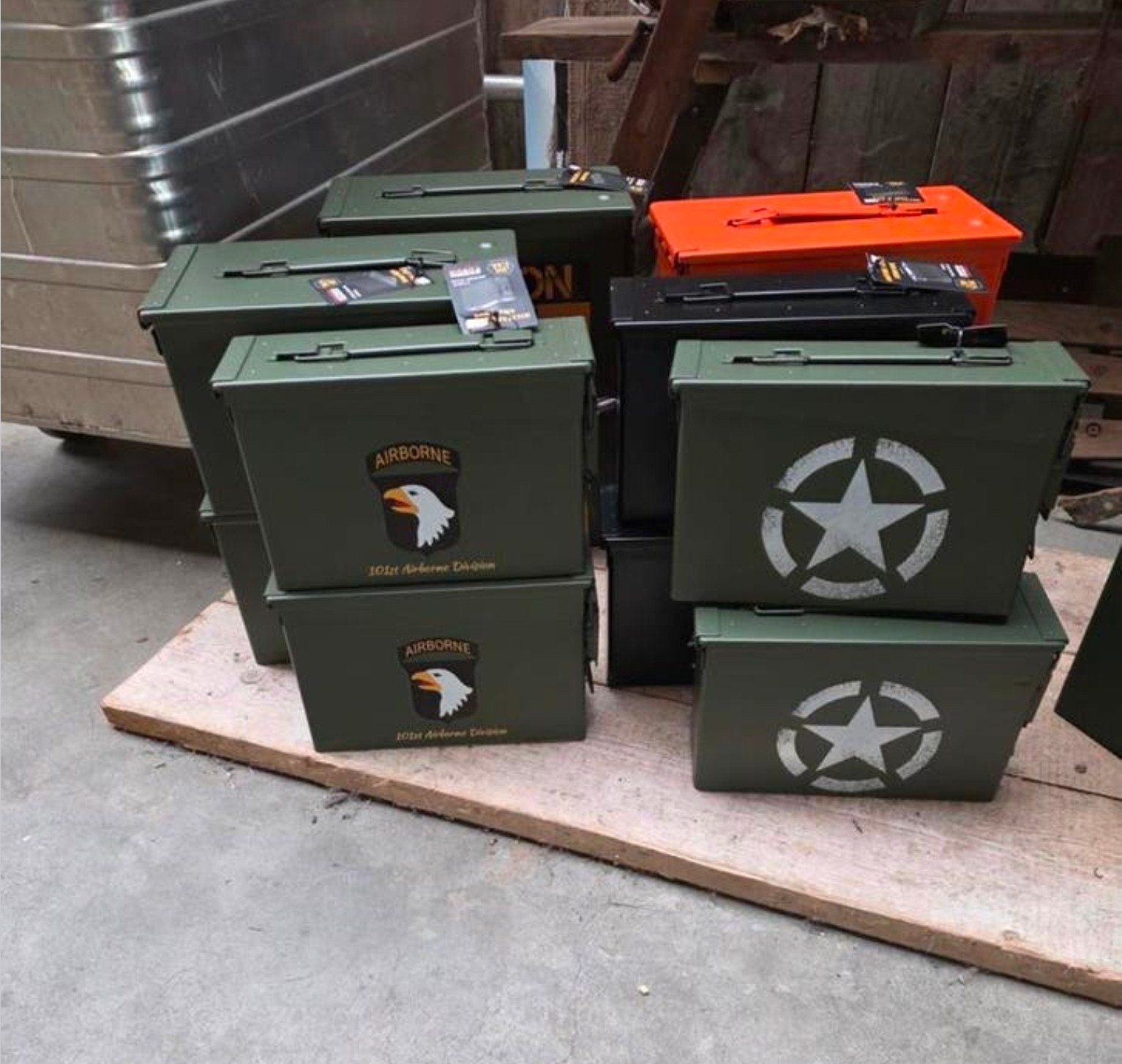 Nieuwe metalen munitiekisten. 30 en .50 cal diverse prints, Minder dan 50 cm, ., Nieuw, Ophalen of Verzenden