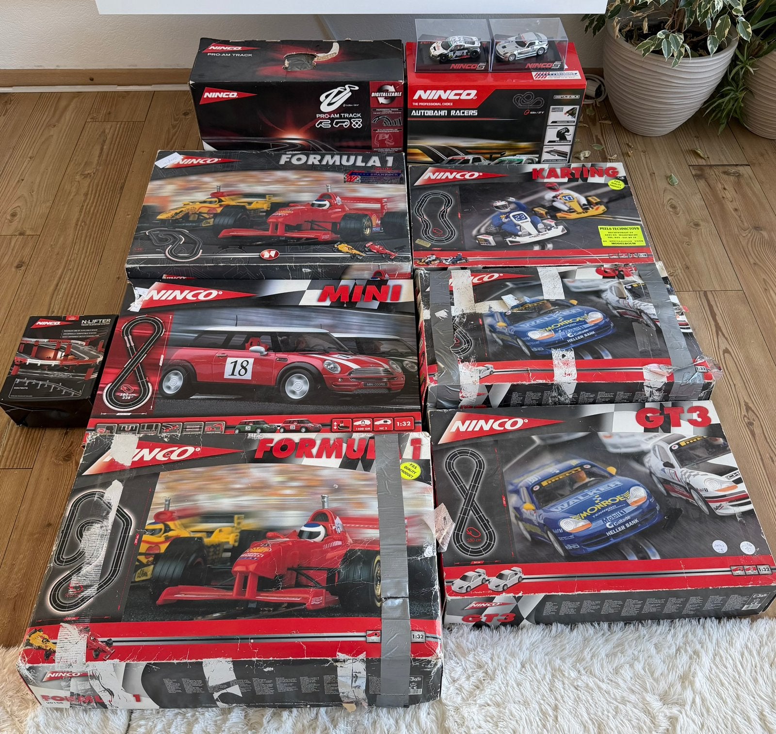 Ninco Racebanen Mega Set – 8 Complete Slotcar Banen, Elektrisch, Ophalen, Overige merken, Racebaan