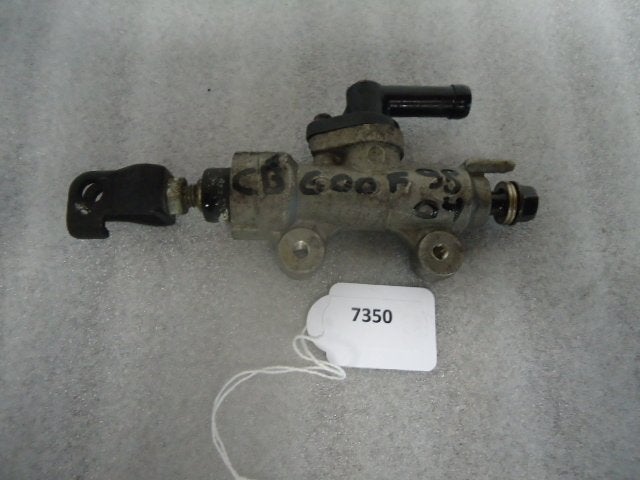 CB600F 1998 - 1999, 2000 - 2002 Honda Rempomp D1-21166