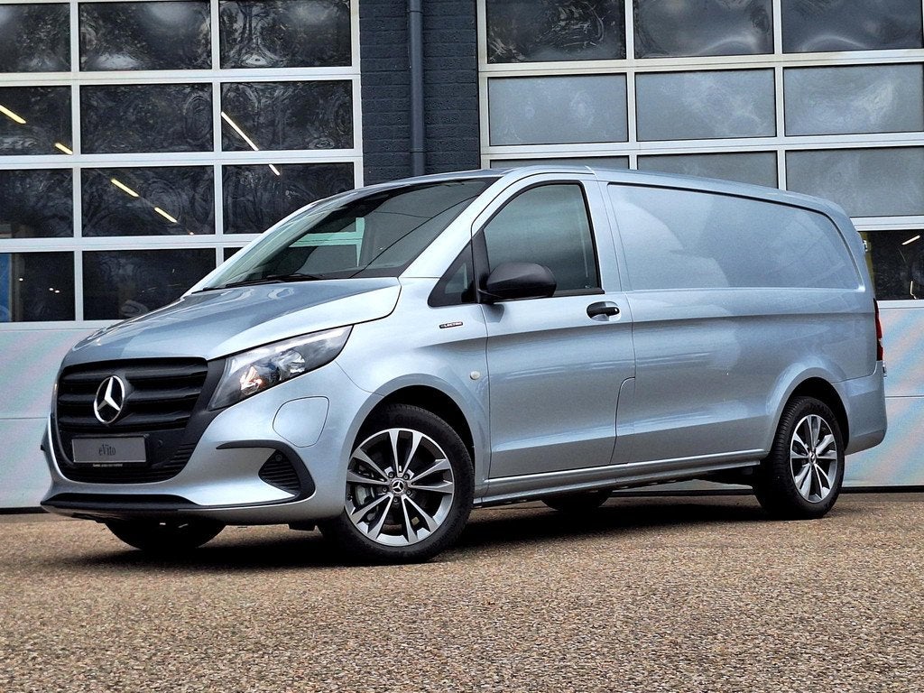 Mercedes-Benz eVito 112 L2 60 kWh | Achteruitrijcamera | Dod, Auto's, Bestelauto's, Stof, 116 pk, Mercedes-Benz, 2 stoelen