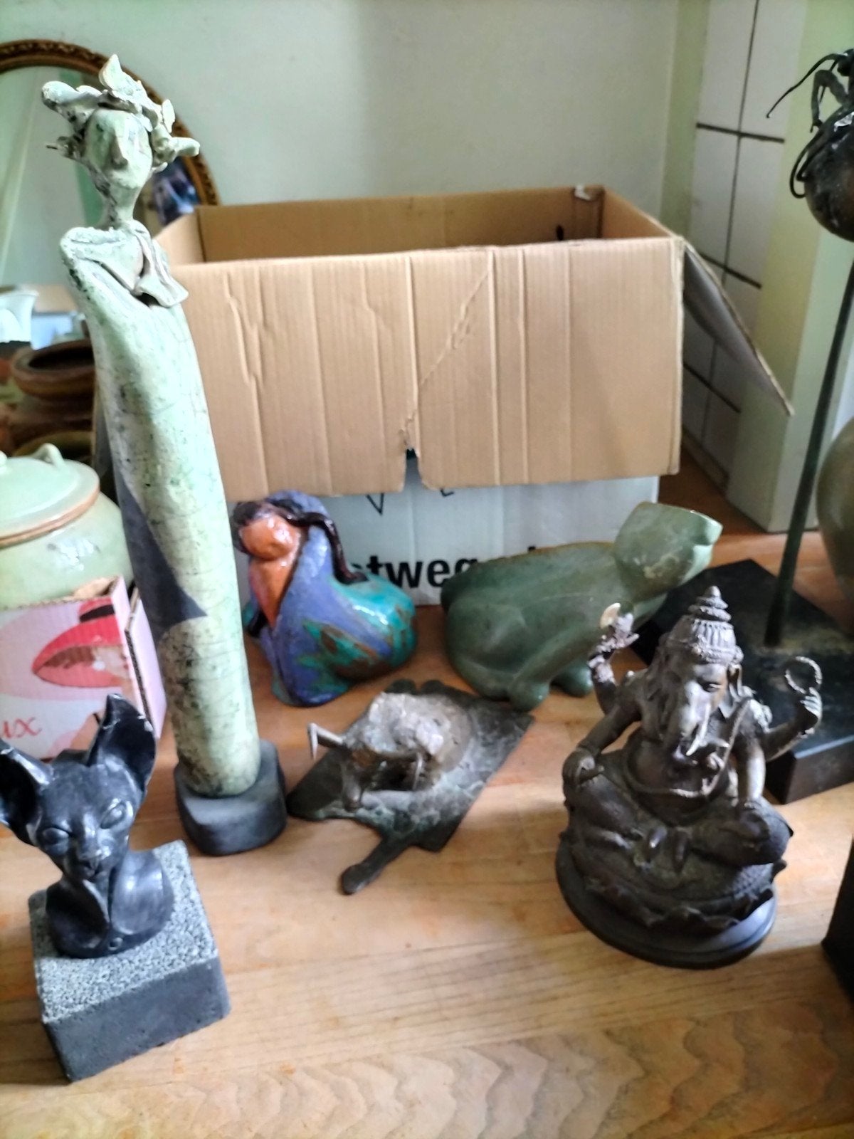Diverse sculpturen en beelden, verschillende materialen, Ophalen, Zoogdier, Steen of Keramiek, Beeld