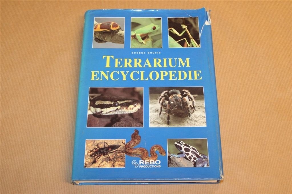 Terrarium — Reptielen en Amfibieën — Encyclopedie, Ophalen of Verzenden, Gelezen