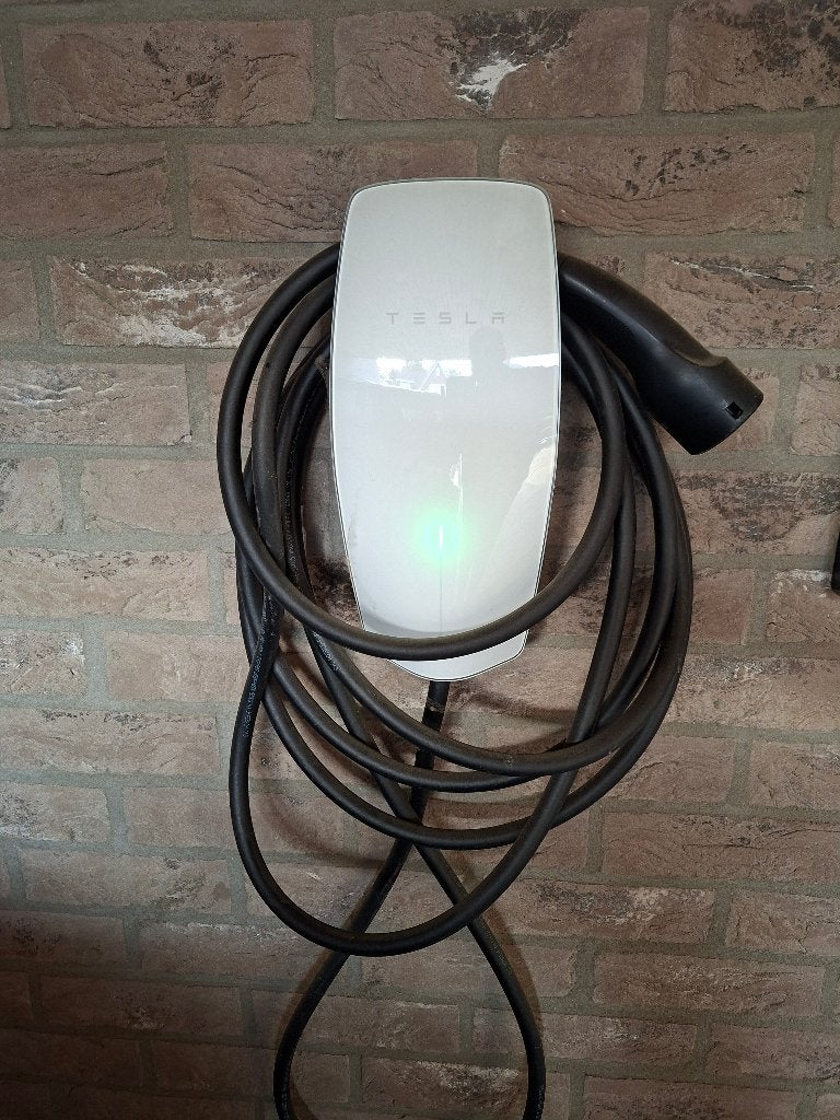 Tesla oplader, Ophalen, Zo goed als nieuw, Laadpaal en Laadkabel